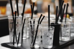 AI Straws and Cups AI Straws and Cups